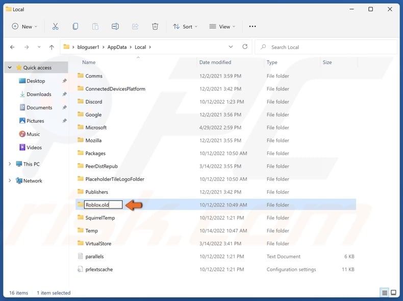 Rename the Roblox folder to Roblox.old and save the new name