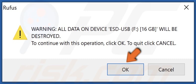 Click OK to confirm the formatting of your USB flash drive